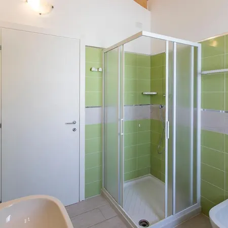 Altanea Con Piscina شقة كاوْرلي